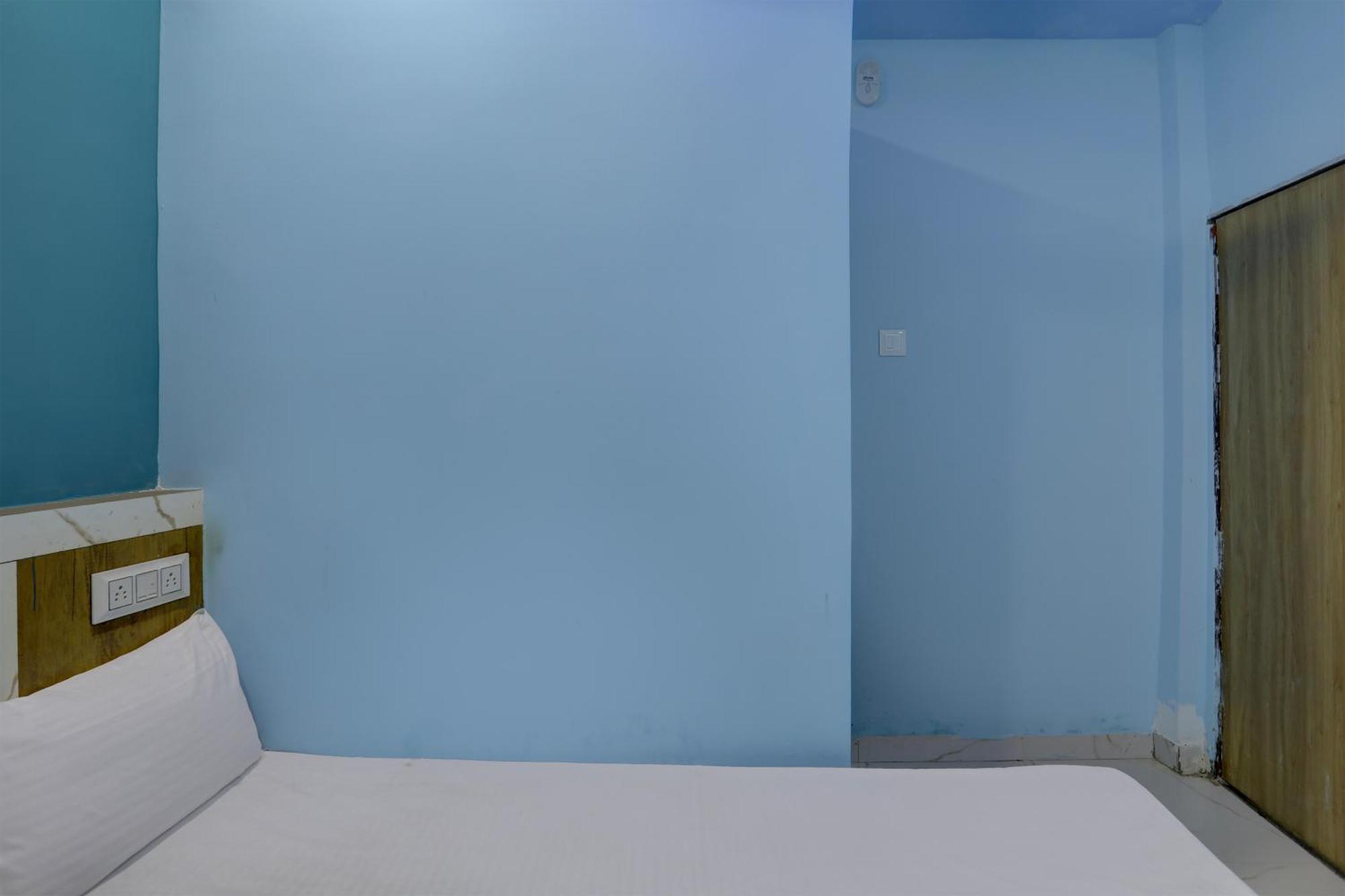 Spot On Hotel Ronak Place 印多尔 外观 照片